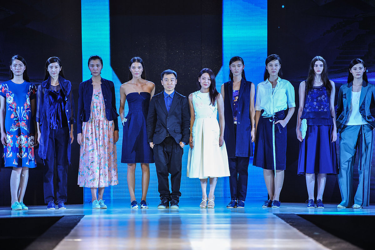 美学创作的本质：美的源泉与基本特征