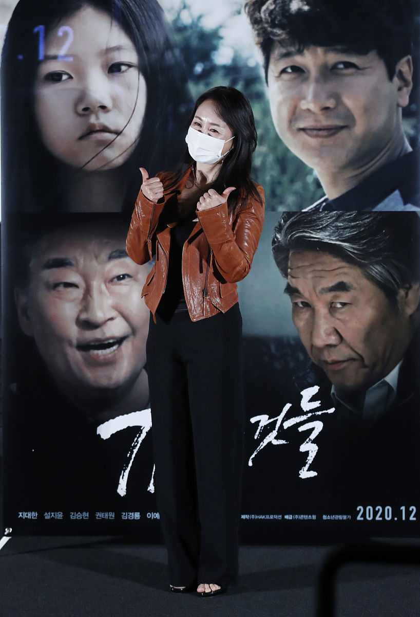 脑瘫父亲复仇记：女儿校园暴力自杀，父亲用自己的方式复仇