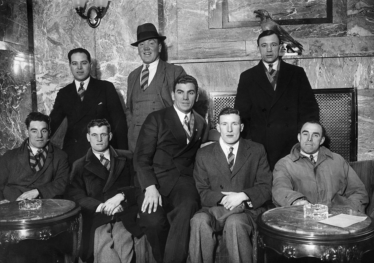 1 尼古拉特斯拉Nikola Tesla - 虽然特斯拉不是政治家但他是一位来自已经不存在的国家奥斯特罗－匈牙利帝国的著名发明家知名度极高并对世界产生了深远影响。2 托马斯马萨里克Tomáš Masaryk - 捷克斯洛伐克的创立者兼首任总统以捷克民族主义者的身份推动捷克和斯洛伐克合并最终建立捷克斯洛伐克。3 何塞马蒂José Martí - 古巴独立运动的领导者推动古巴摆脱西班牙殖民统治为古巴民