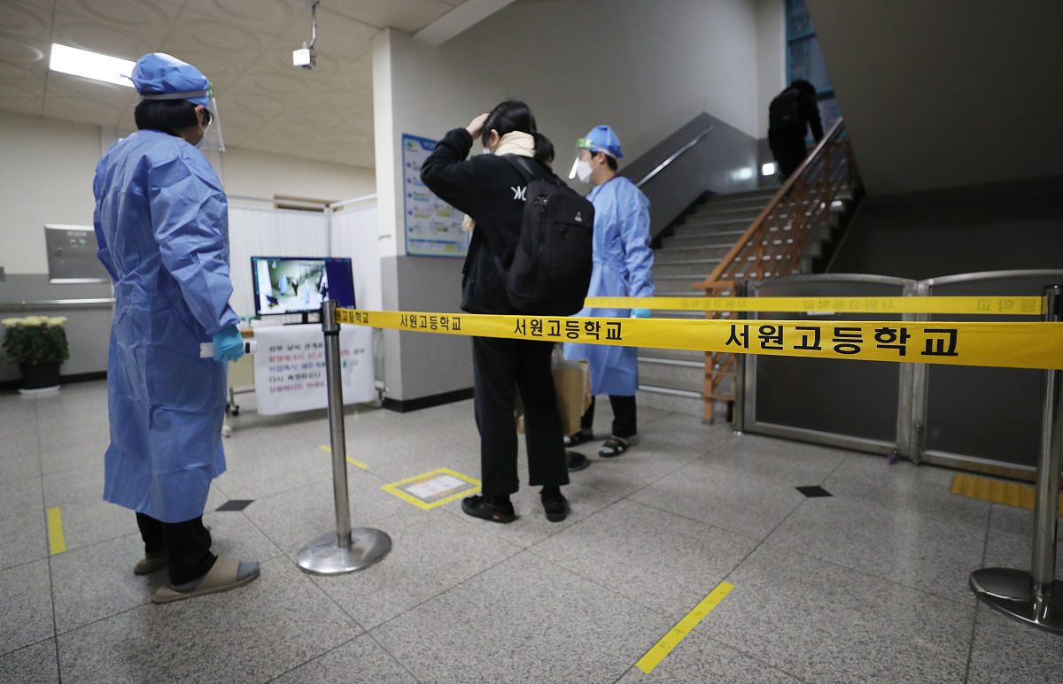 根据上海高考大纲写一份关于《上海合格考模拟卷+预测卷 生物学》的内容简介