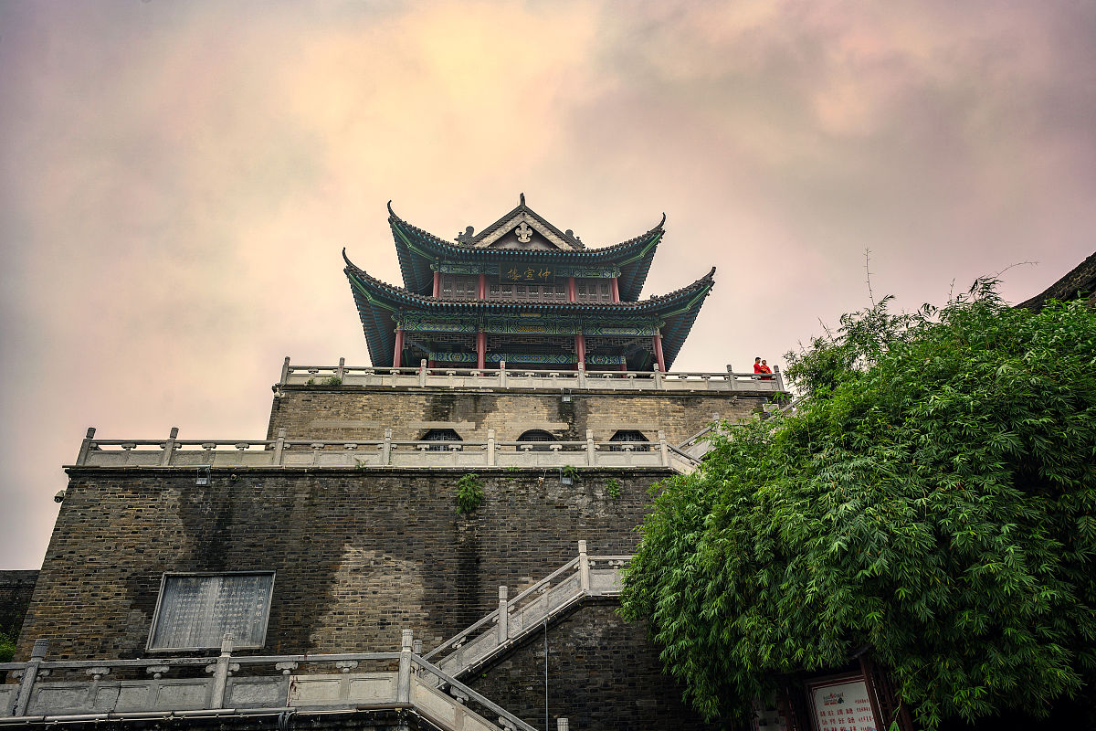 襄阳旅游服务学校2023年招生条件：如何满足市场需求？