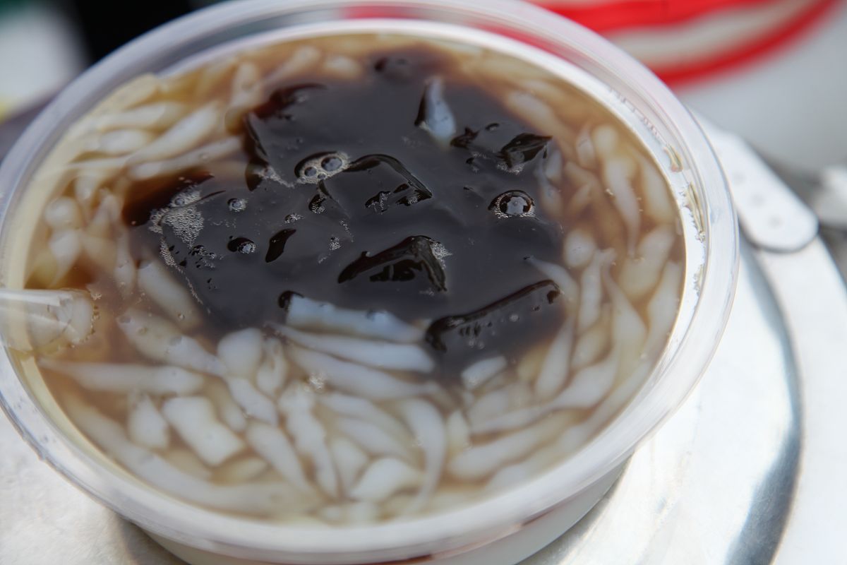 烧仙草和白凉粉能一起吃吗？美味搭配，消暑降火！