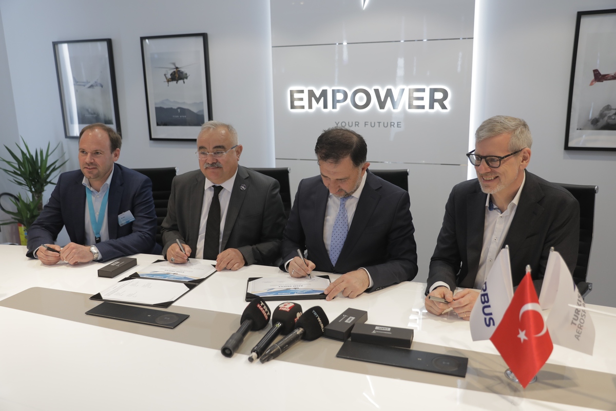 请翻译以下文字：我和王天宁女士是在2014年3月认识的当时她是GE公司中国西部地区战略客户部的负责人主要负责放射超声造影剂售后等GE全线产品四川大学华西医院是她负责的主要客户之一。我认为她最突出的特点是具有超强的领导力、敏锐的市场洞察力、在逆境环境下对市场的超前战略布局善于研究国家相关政策团队在她的带领下已与中国西部各头部医院形成了近10年的深入且稳固的战略合作模式例如在2014年之前华西医院近1