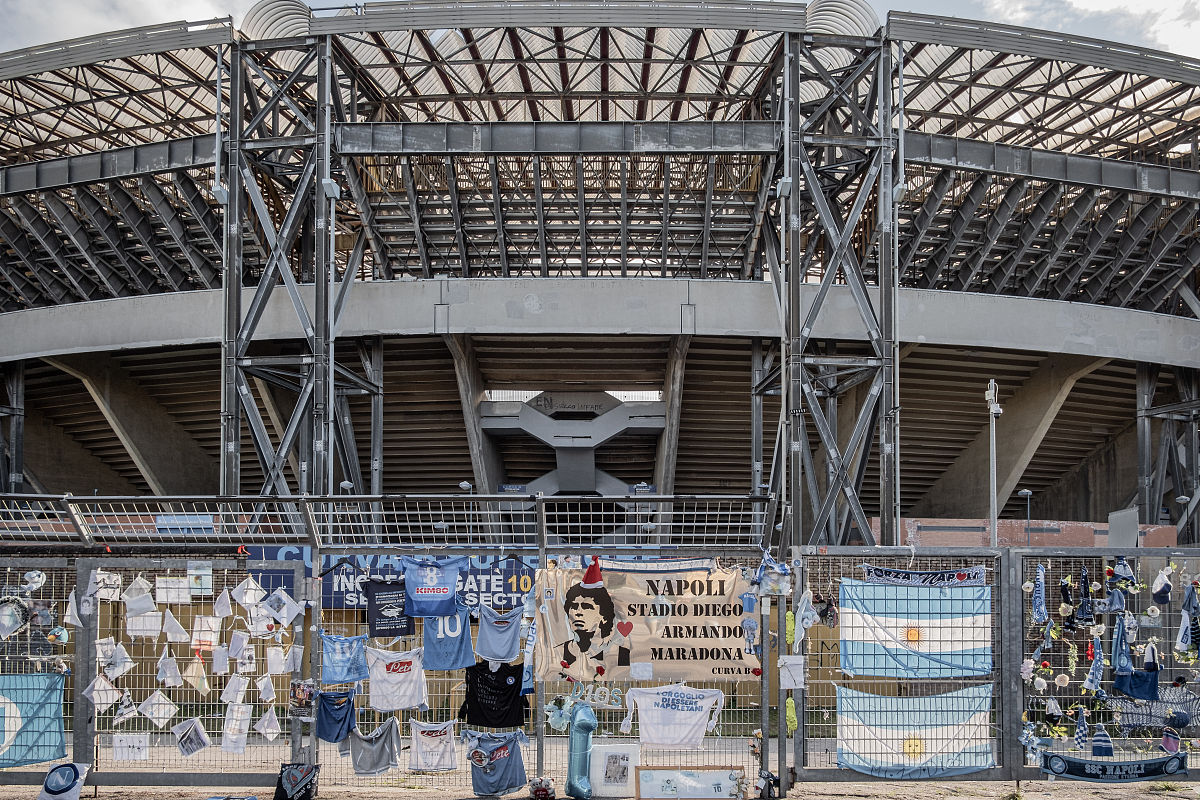 超市人员清理货架时间表