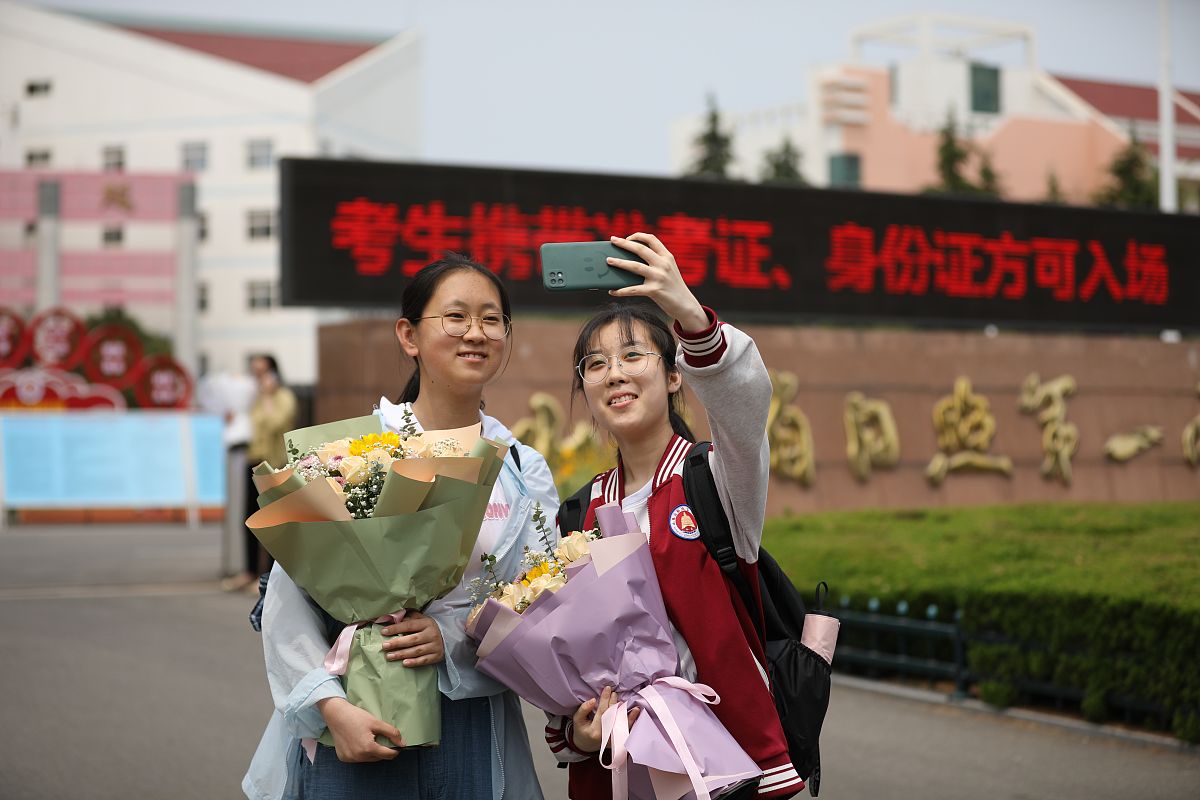 延安初中女生毕业后读什么中专学校好好不好