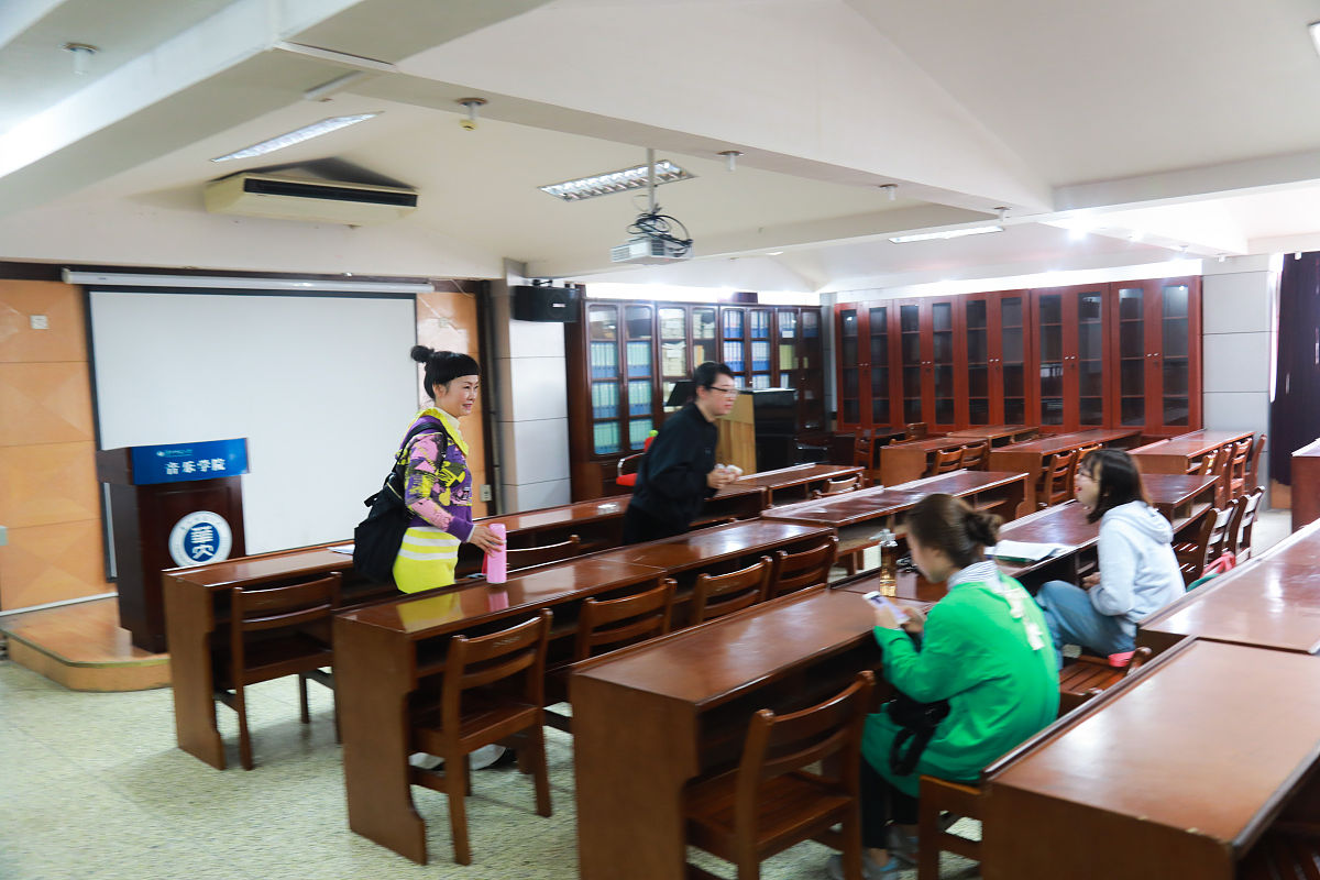 重庆市渝北职业教育中心汽车整车与配件营销专业介绍是热门专业吗