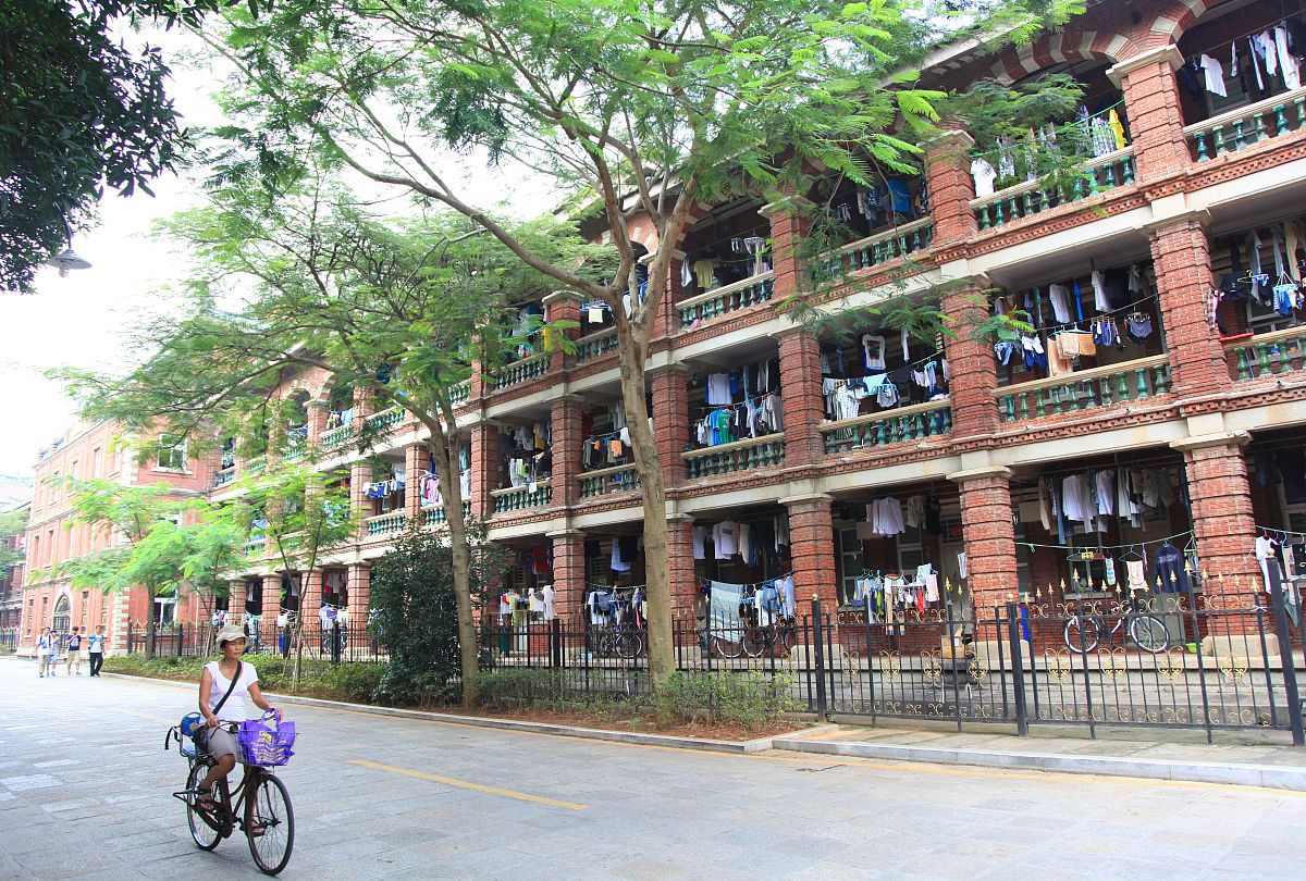 福建初三毕业适合女生学的专业热门有前途的专业