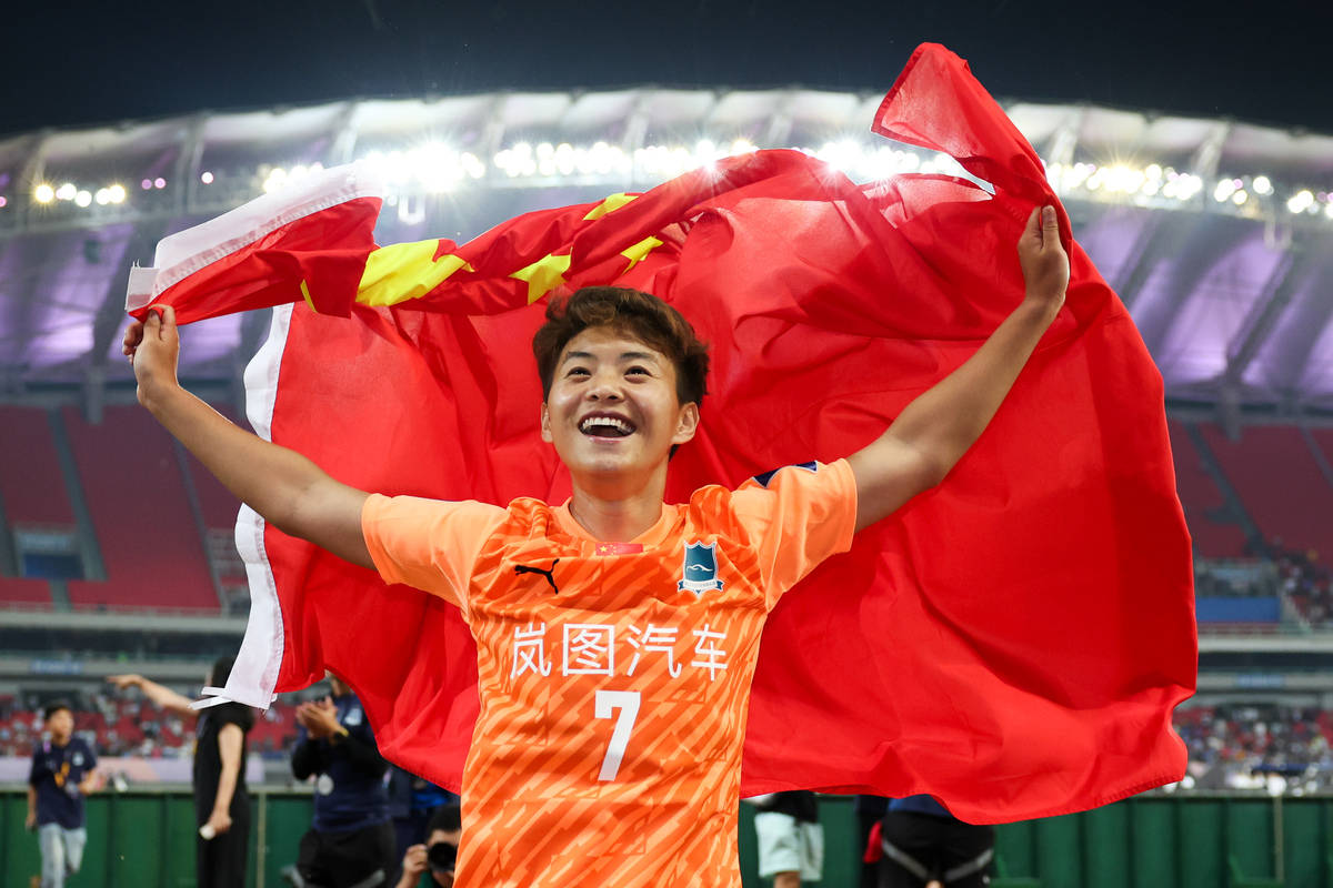 亚运会10月6日战报：中国男篮、女足夺铜牌，龙舟项目揽5金，羽毛球今日决战！