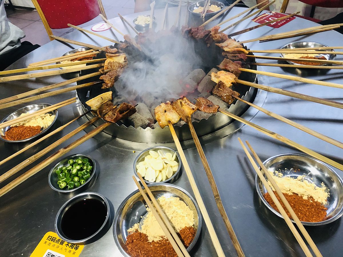 火盆烧烤应该怎么做品牌
