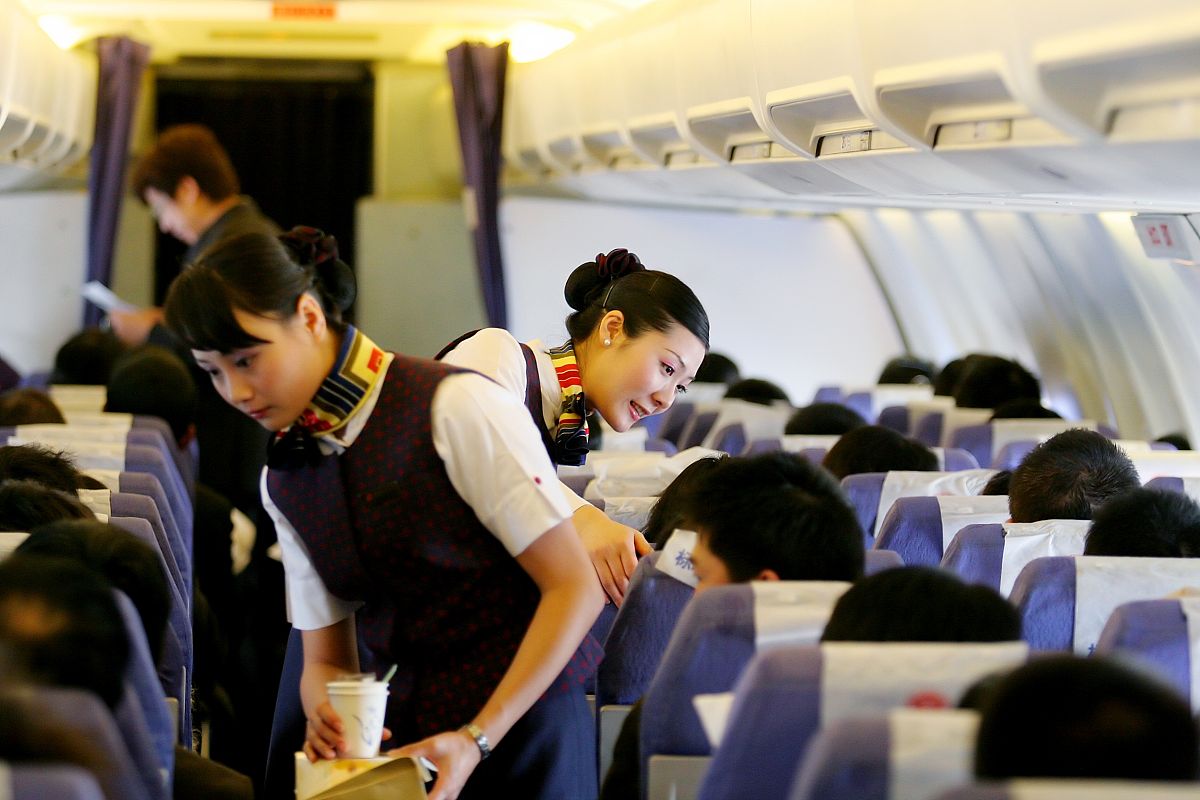 空乘专业英语学习：如何应对航班延误