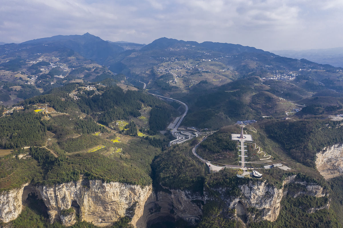 四川泸州机电施工总承包二级资质新办/转让多少钱？价格详解