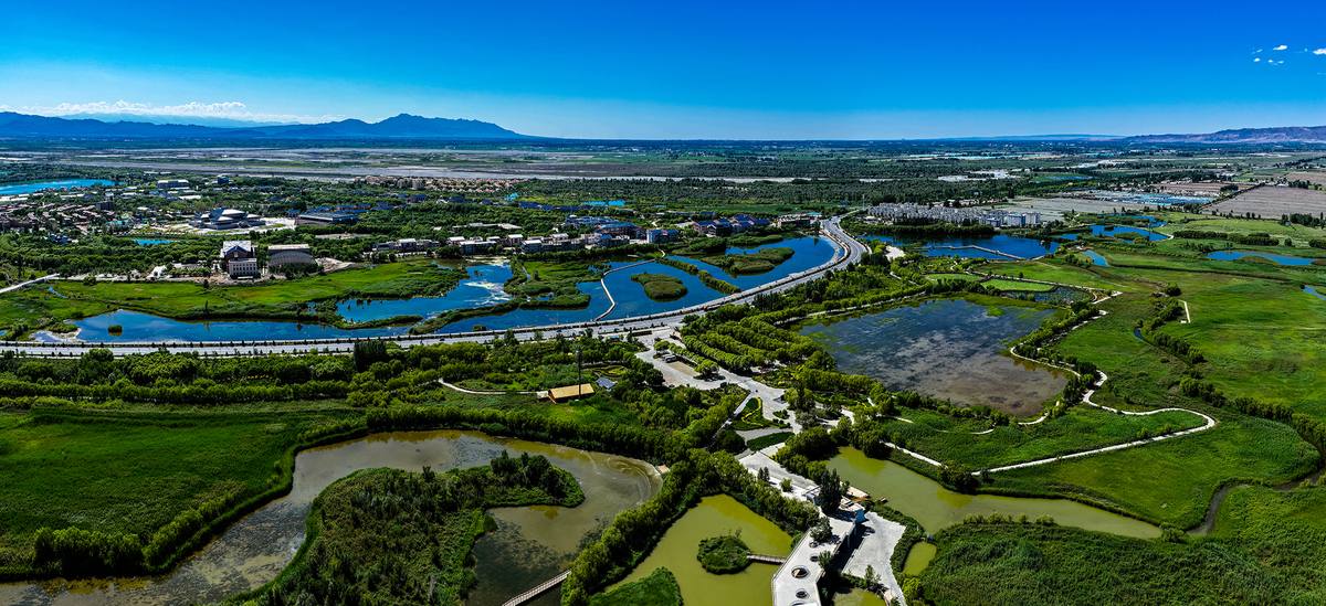 甘肃省太极岛湿地公园地貌类型 - 湿地、河流、山地、湖泊