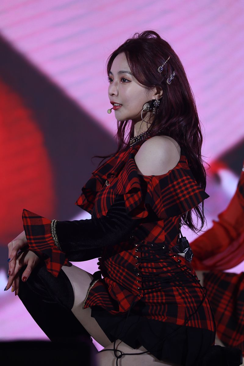2020年12月24日,上海,明星现身ms上汽r汽车迎新演唱会 .snh48