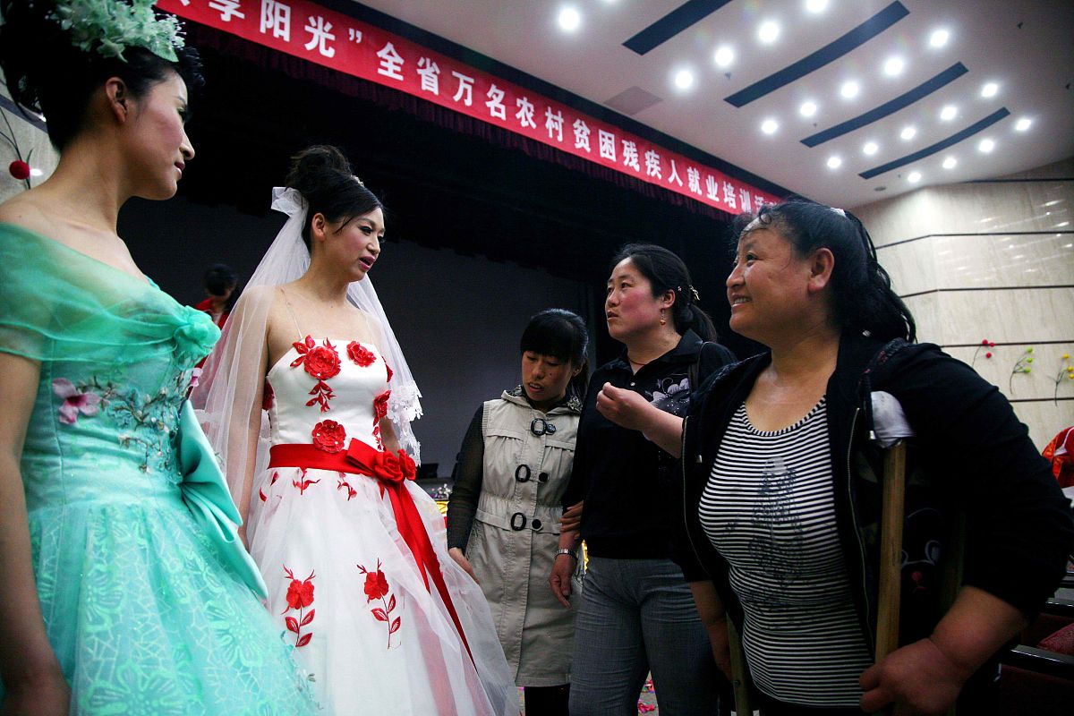 江苏省扬中中等专业学校2023