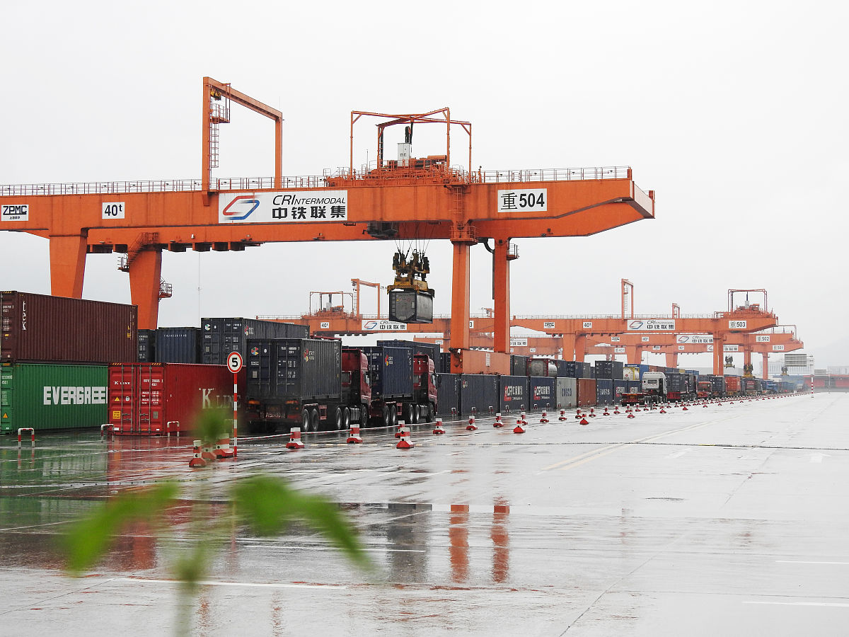 重庆铁路学校2023年热门专业解读: 未来就业前景广阔