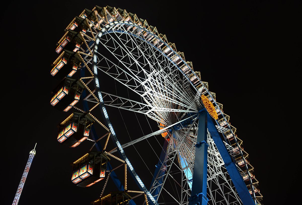 当地时间2013年10月6日,德国慕尼黑,2013年慕尼黑啤酒节进入最后一天.
