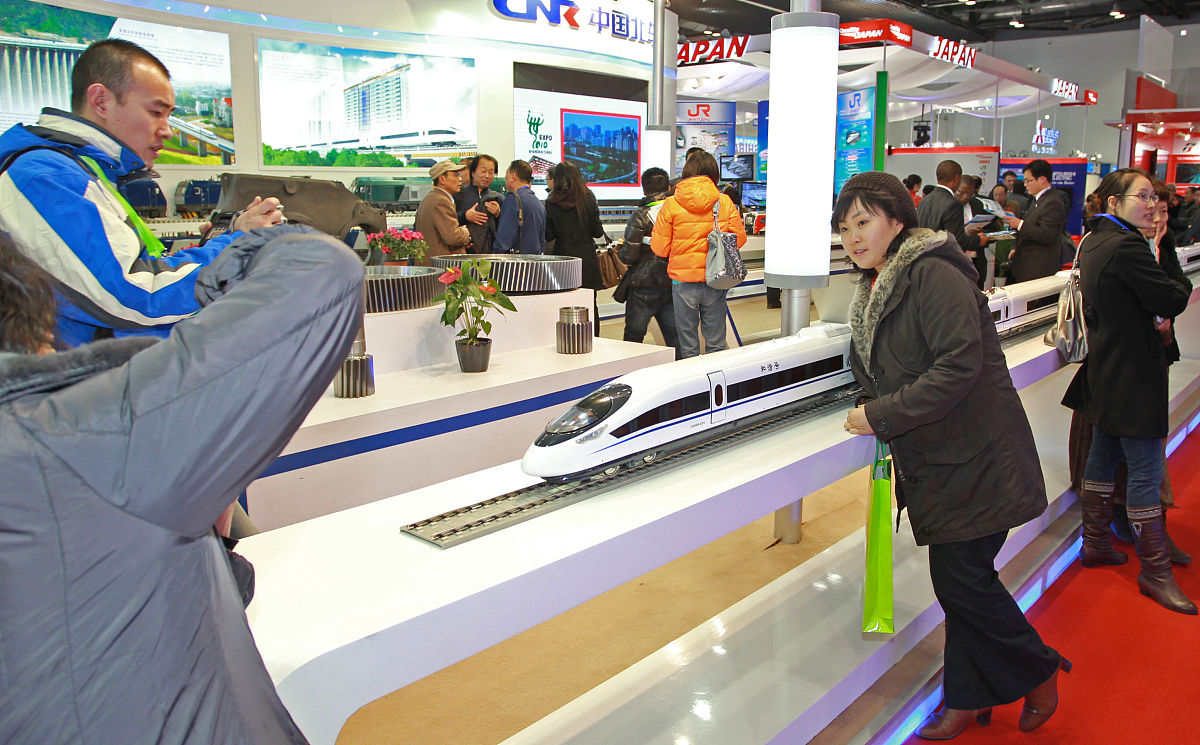 甘肃轨道学校：培养高铁人才，推动甘肃经济发展