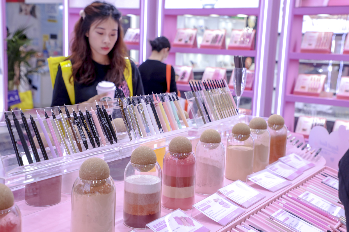 请分析下小红书博主程十安的账户。