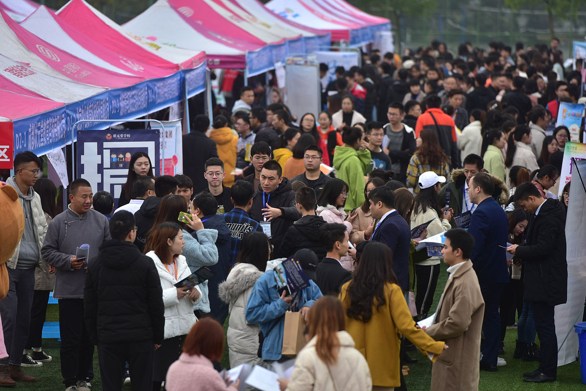 内江求是职业技术学校文秘专业是不是热门专业？好不好