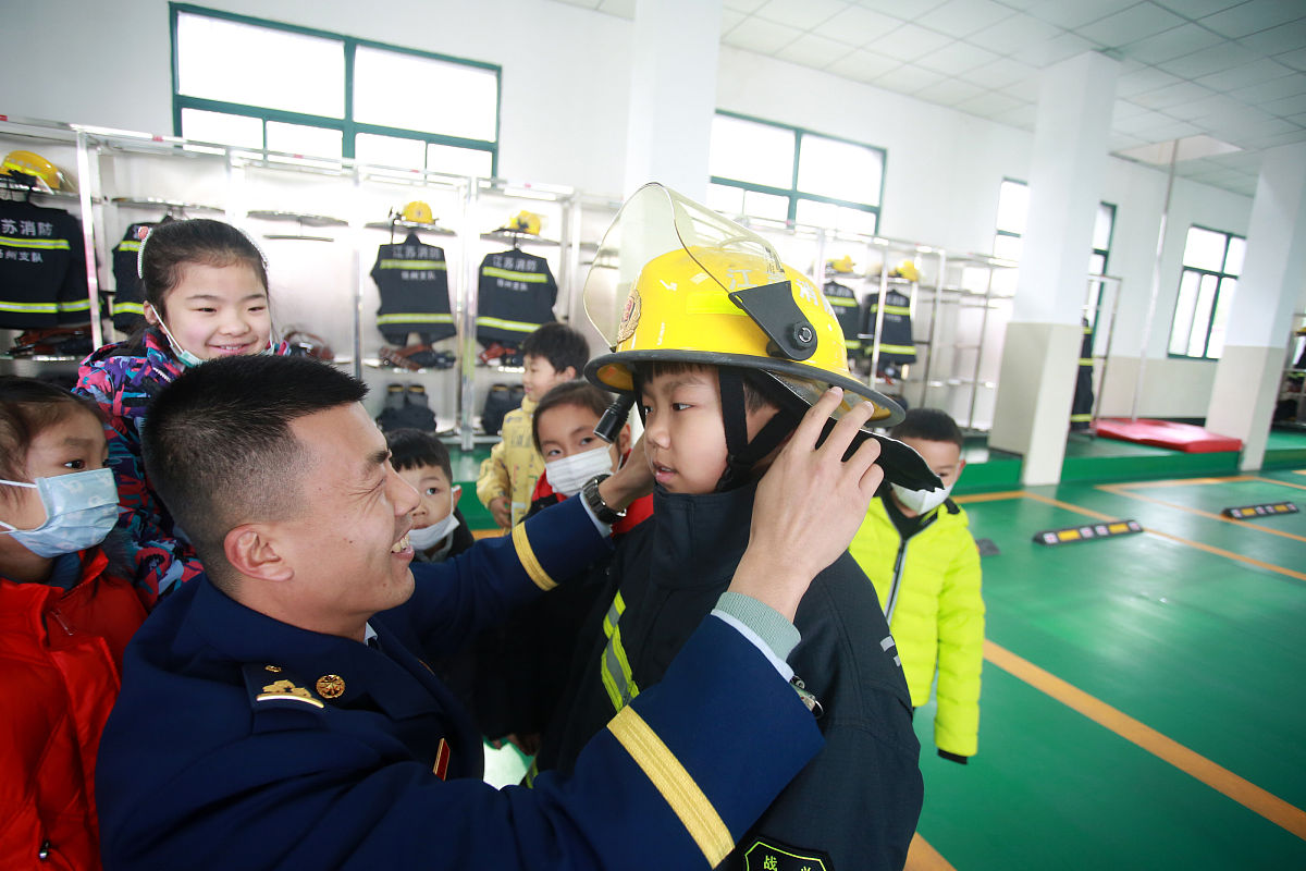 成都工务机械段：全方位构筑冬季消防安全屏障，保障师生安全