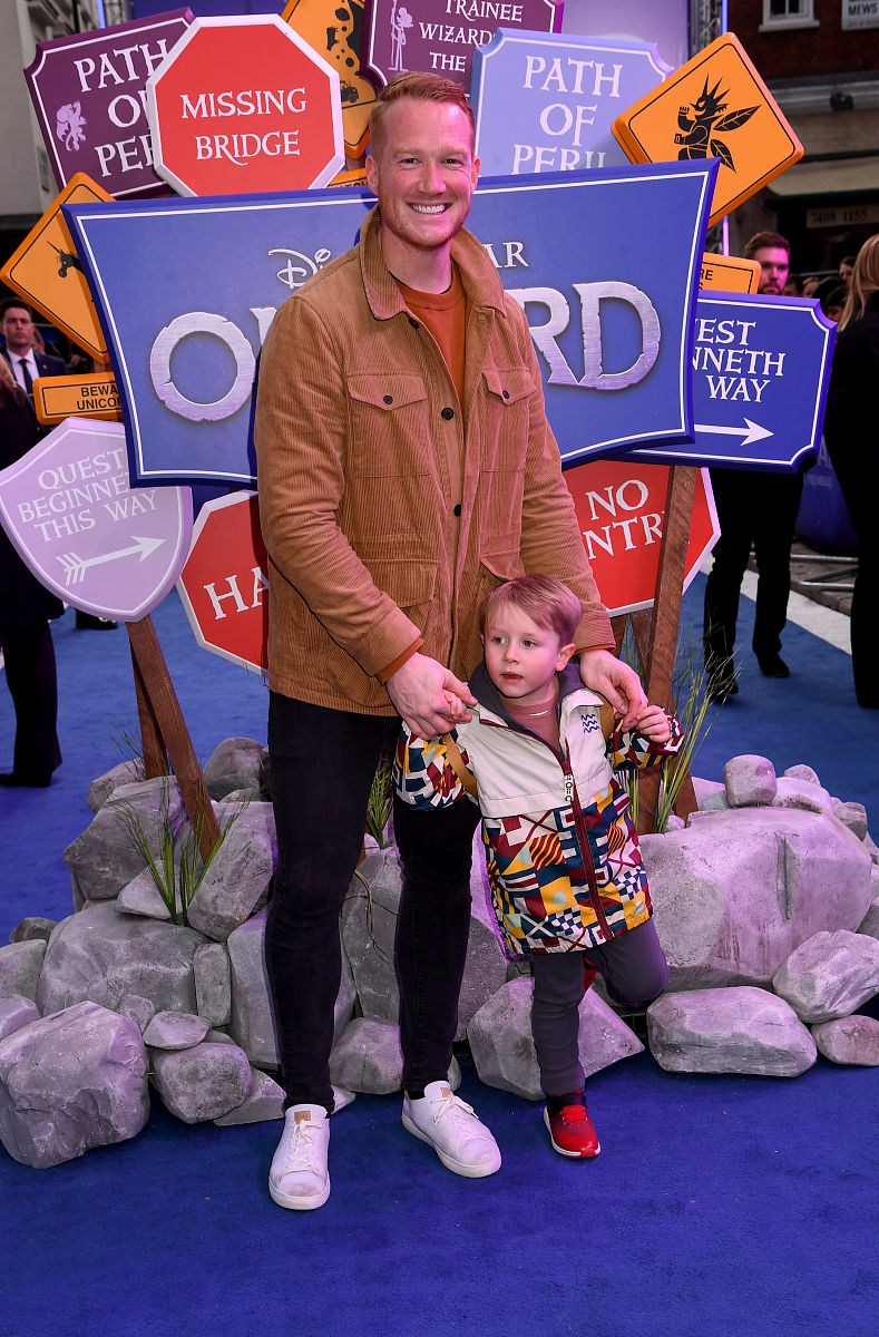 进击的巨人：剧情、人物、改编 - 深入了解这部人气漫画