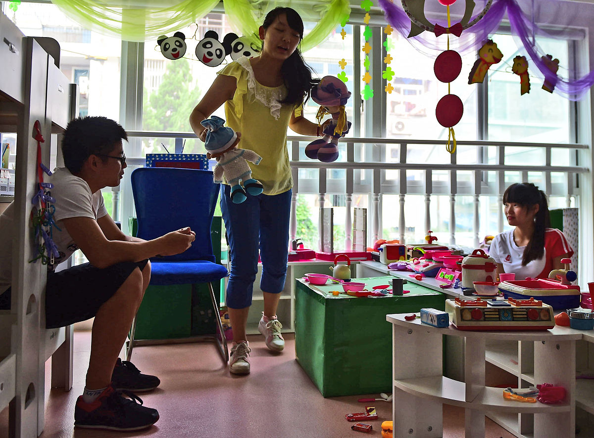 幼师大班个人观察记录：游戏实录、行为分析、支持策略和反思