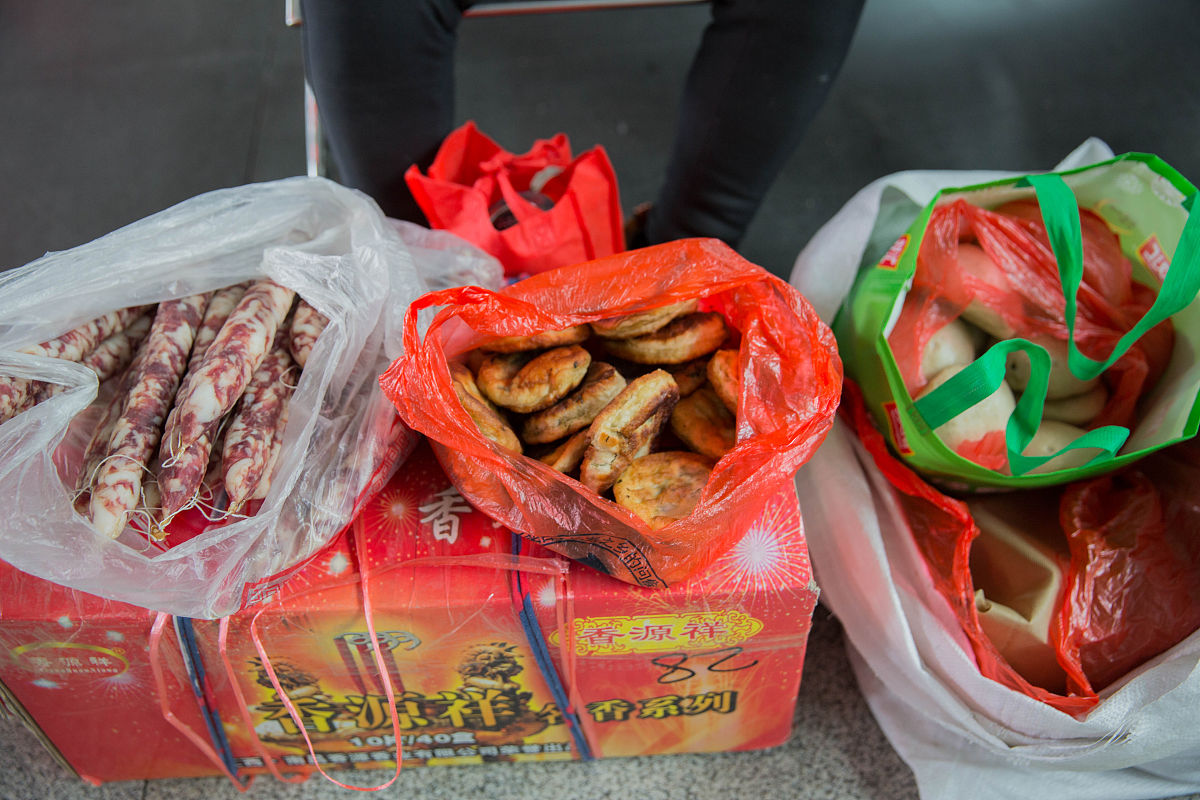 童年的馒头主要内容