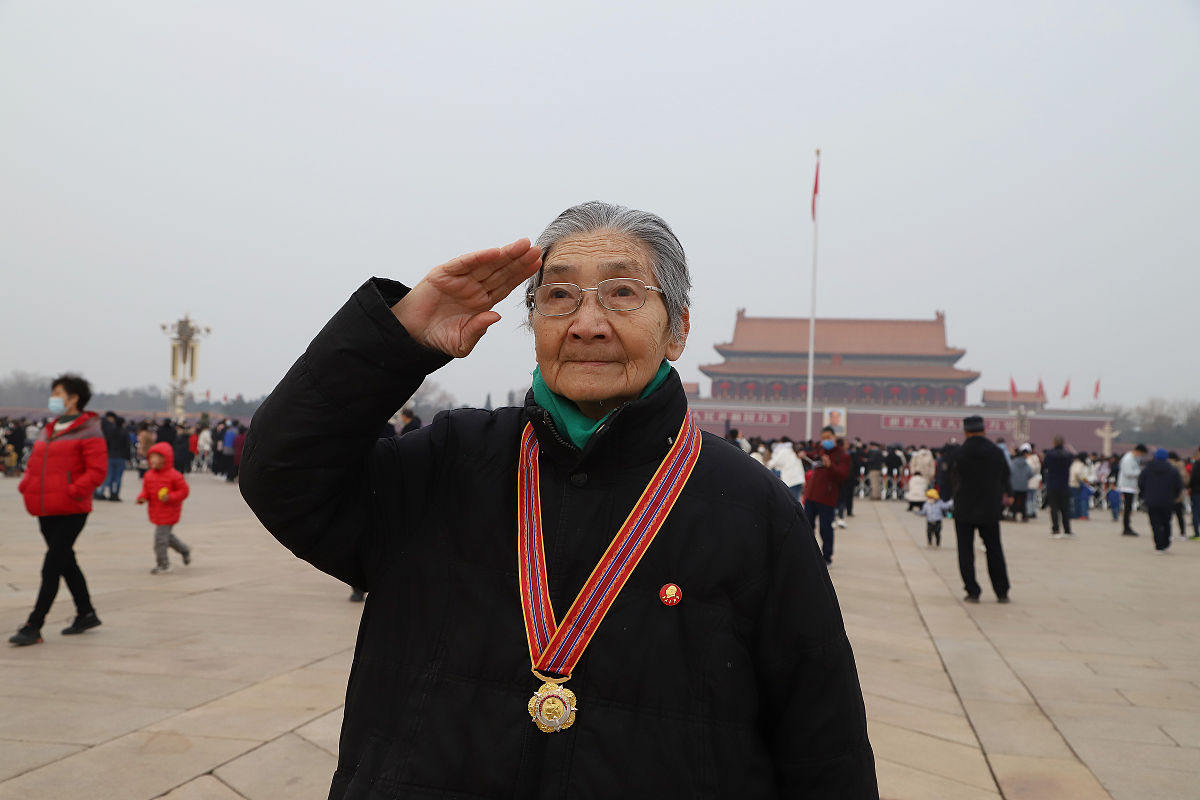 穿越之佣兵拯救世界你如何看待这个名字