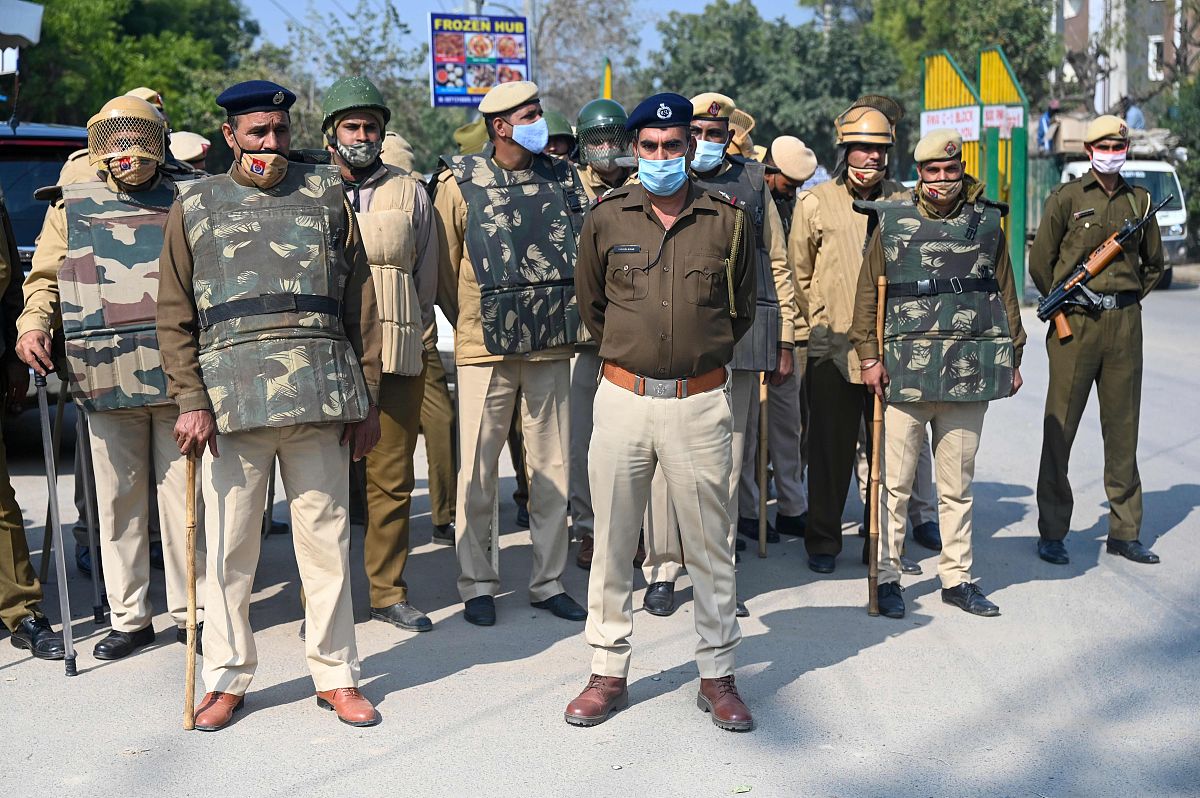 美军士兵越界进入朝鲜面临处分，美防长回应：深感遗憾，将与朝鲜合作解决