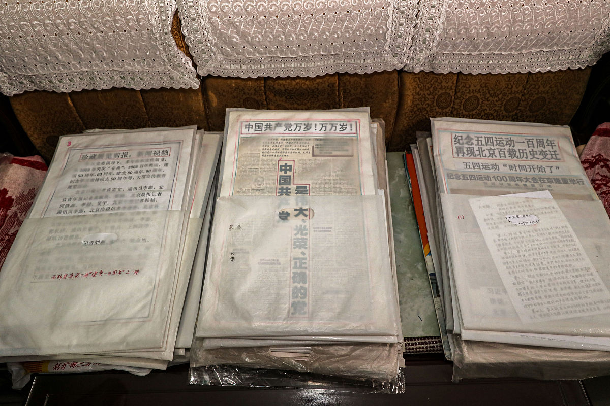 背景：你是护理学跨考公共卫生（重大传染病临床研究方向），考研复试现场，老师正在提问你
问题：大学你最喜欢哪门课（流行病学），说出原因，最好能讲个故事（英文回答+中文回答）
