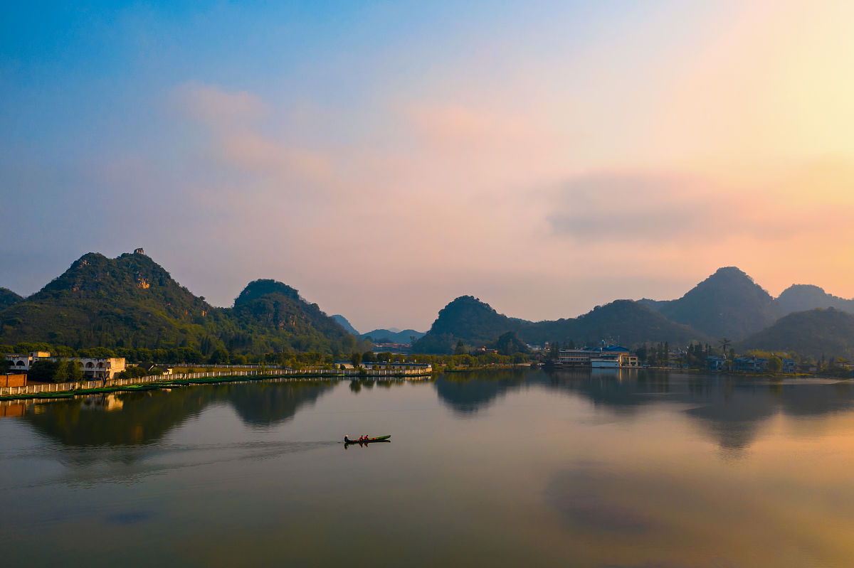 文山学院官方网站 - 最新动态，招生信息，线上服务平台