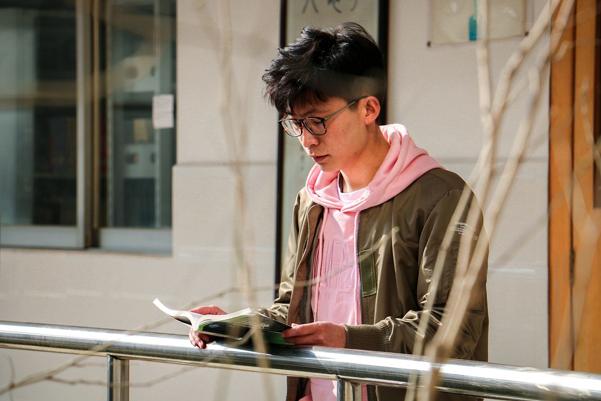 2023年云南外事外语职业学院中专班招生报名QQ