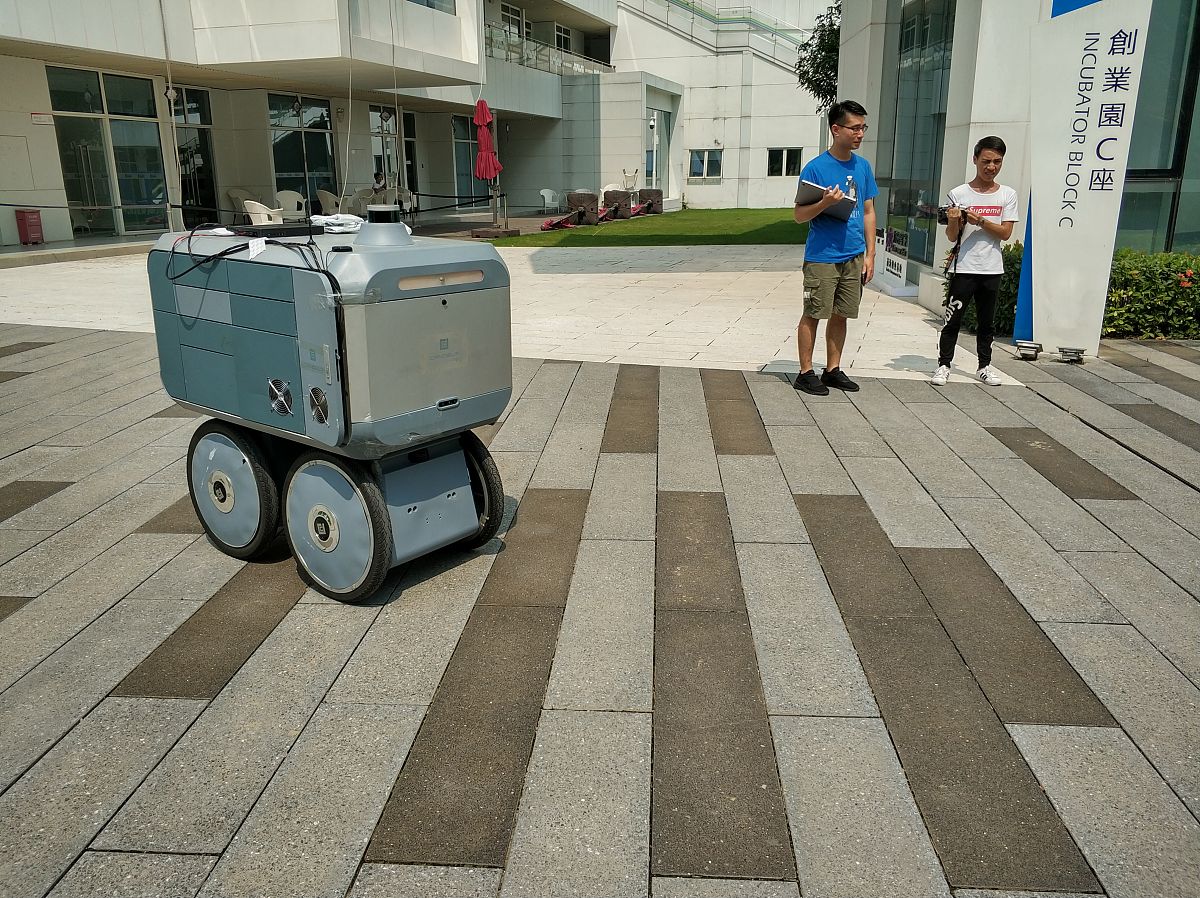 基于PaddleDetection的机器狗物资运送系统 - 智能物流解决方案