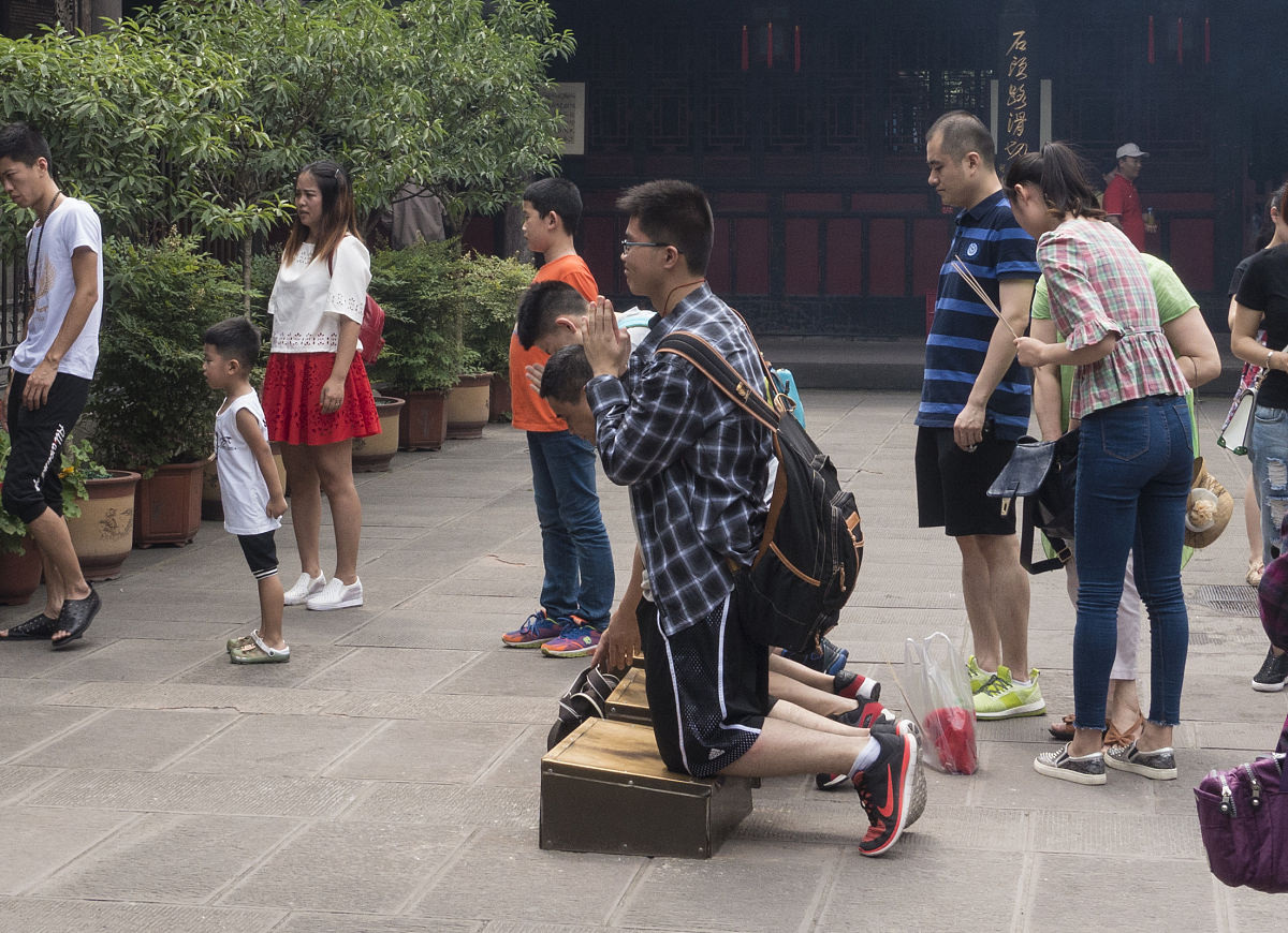 四川初中毕业能上中专吗？2023年最新政策解读