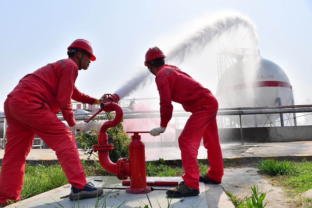 燃气泄漏安全处理方法：多选题