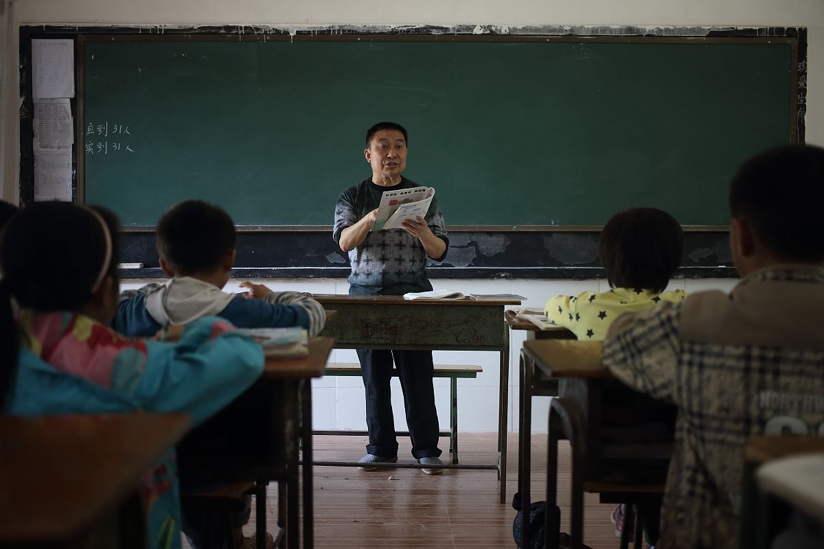 成都铁路学校的特点_成都高铁学校招生