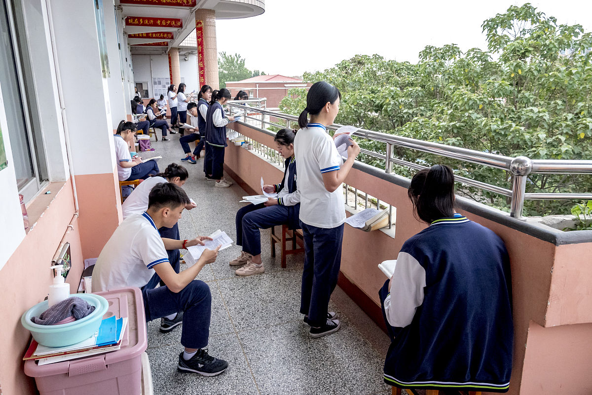 重庆永川民进学校寝室环境调查：问题与建议