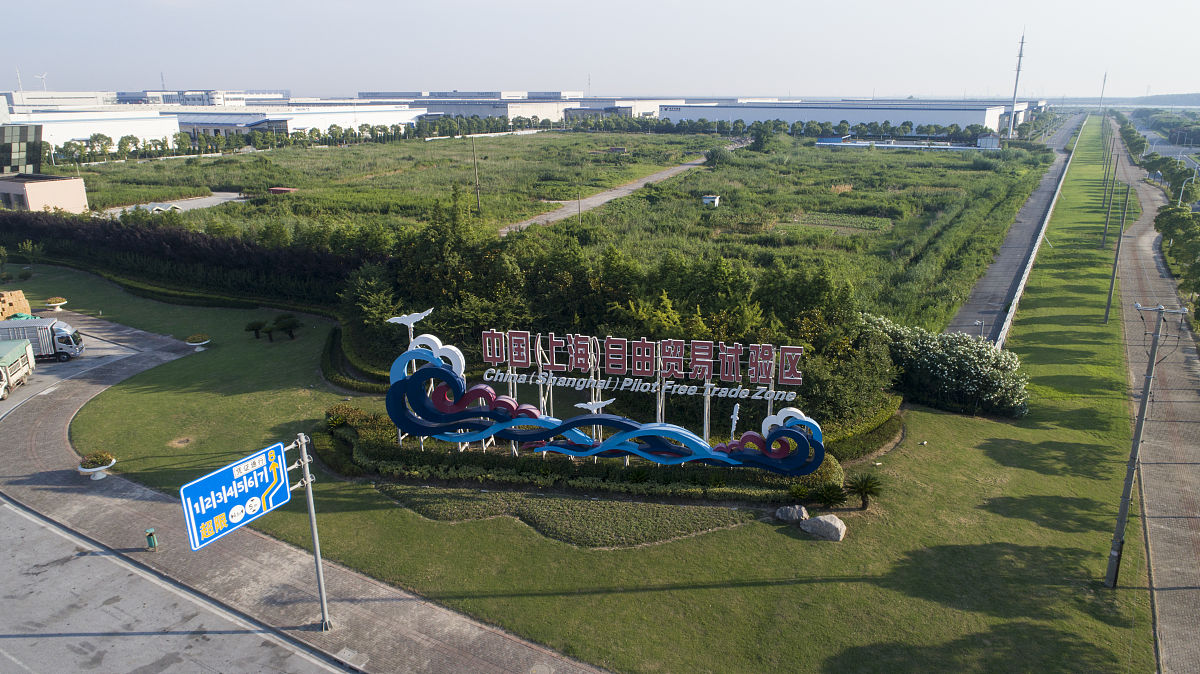 制定一个天津西青区五一旅游攻略包括逛姚村玩卡丁车拍写真