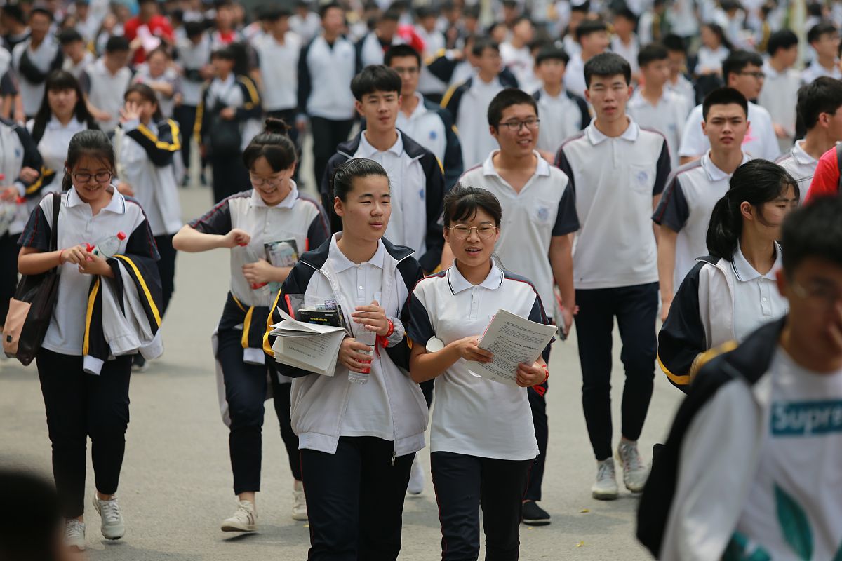 四川2022年没有毕业证可以读中专学校吗