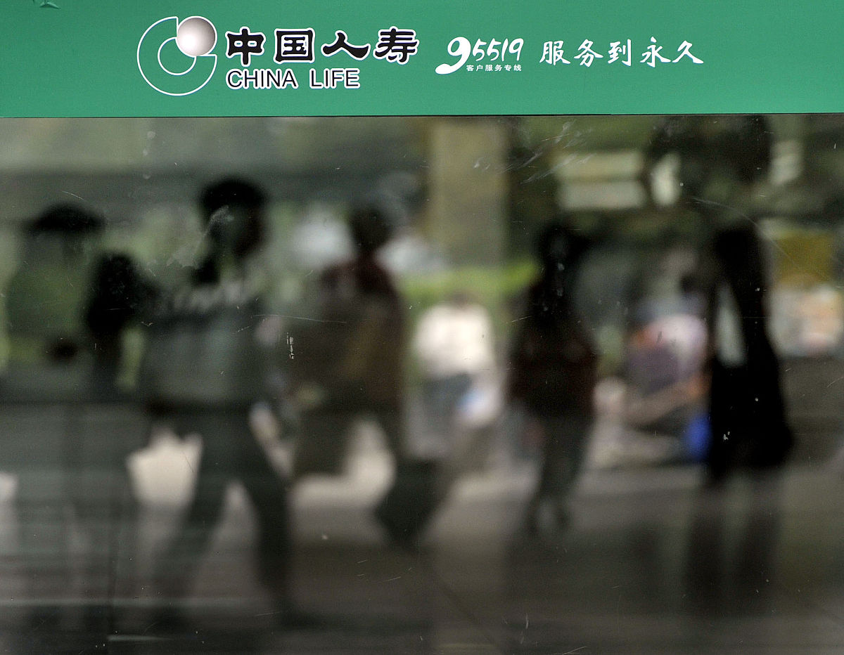 30年保費計算器：每月遞增$200，總金額計算