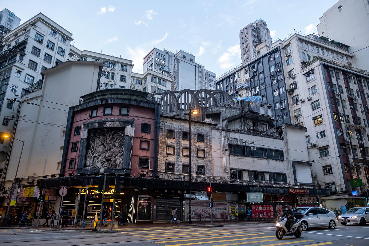 2021年4月7日,上海,香港最大的地产公司之一新世界发展正在加速向健康