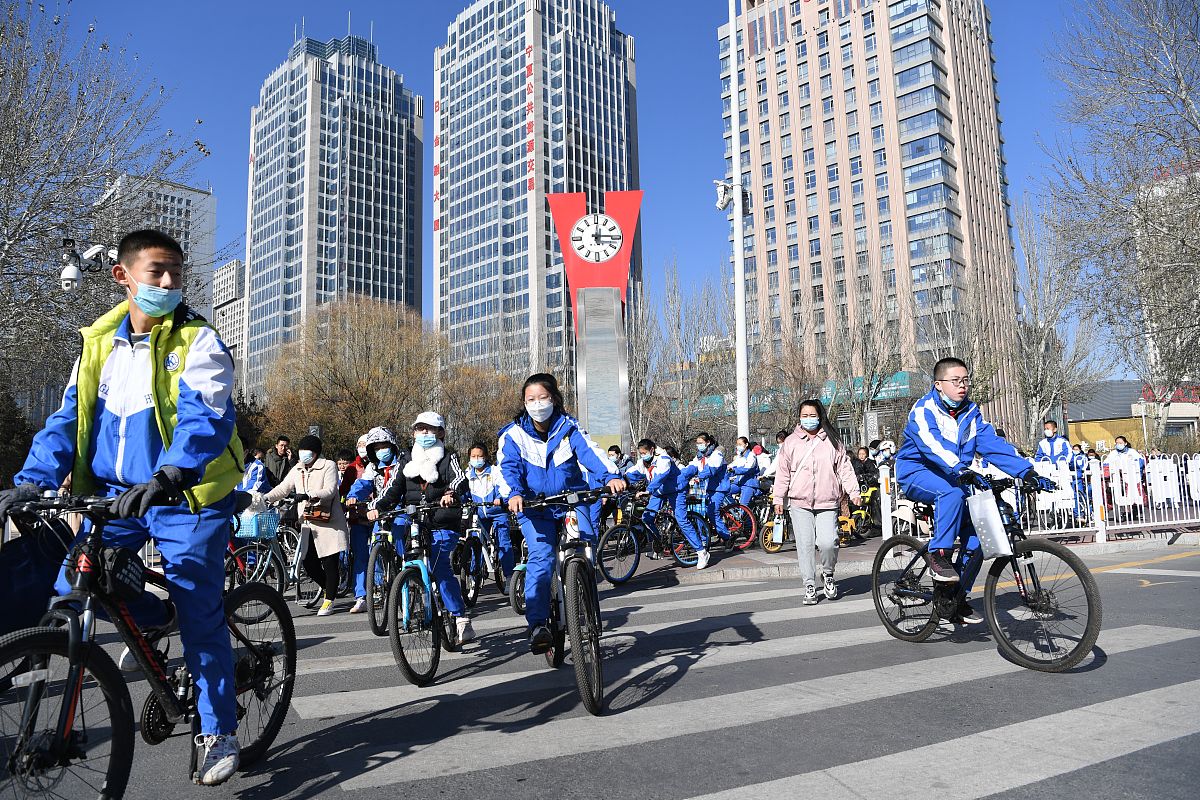 西峰陇东职业中等专业学校热门专业推荐 | 2021年就业前景分析