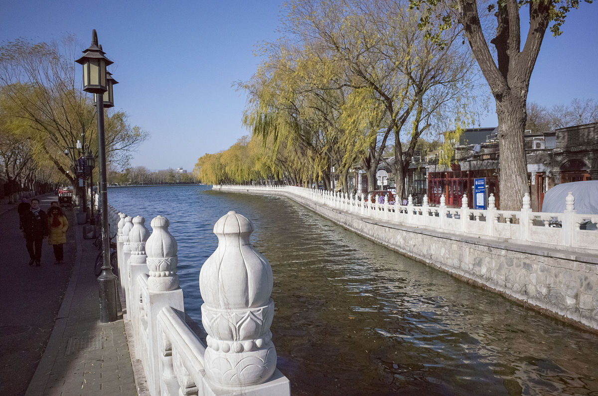 北京什刹海体育运动学校乘车路线指南 - 交通便利，学习无忧