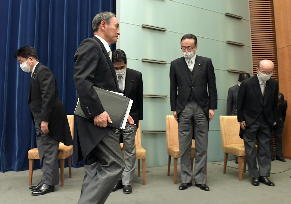 女朋友说等我找到女朋友她就离开，什么意思？