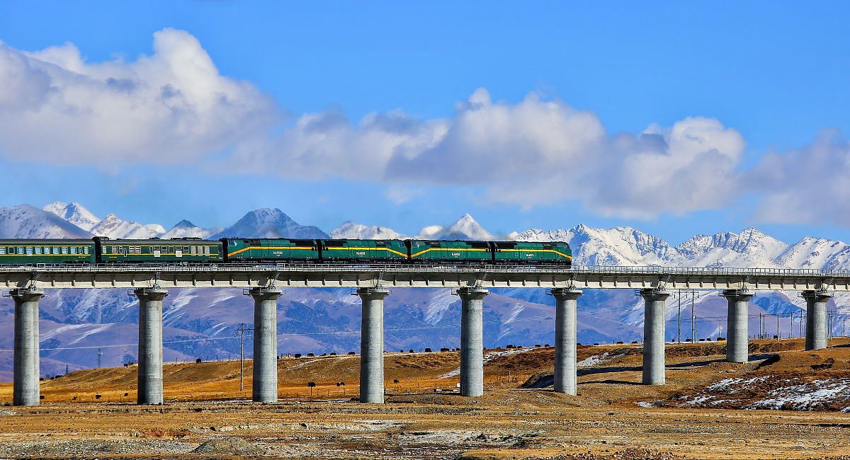 中国铁路修建技术：世界瞩目的奇迹