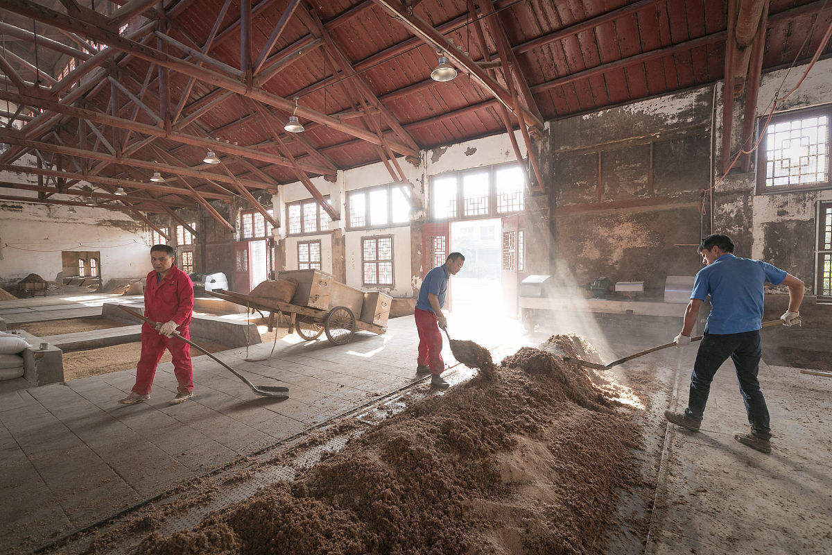 酒厂老板必备能力：从酿造到品牌，全面解读