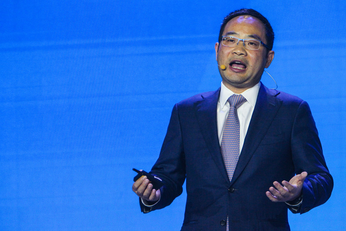 周炳耀：华为创始人，成就全球通信巨头