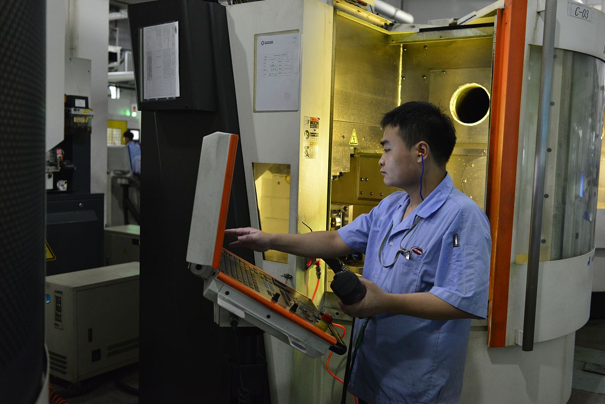 重庆机械电子技师学院模具制造与维修专业怎么样？教学质量、发展前景全面解析