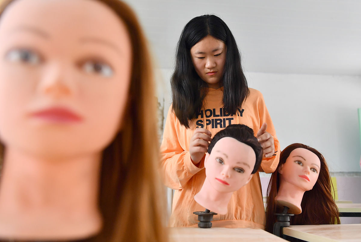 四川2002年中专要怎么考用