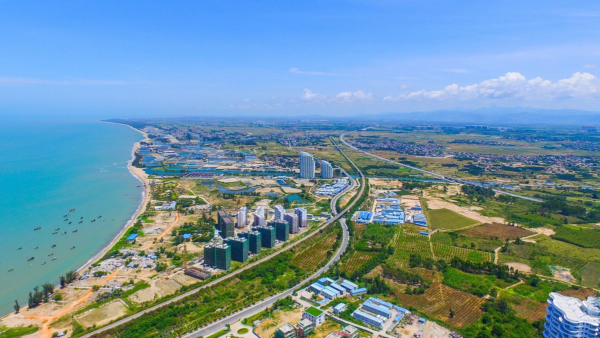 海南自贸港建设成果展观后感：深化改革开放，逐梦自贸未来